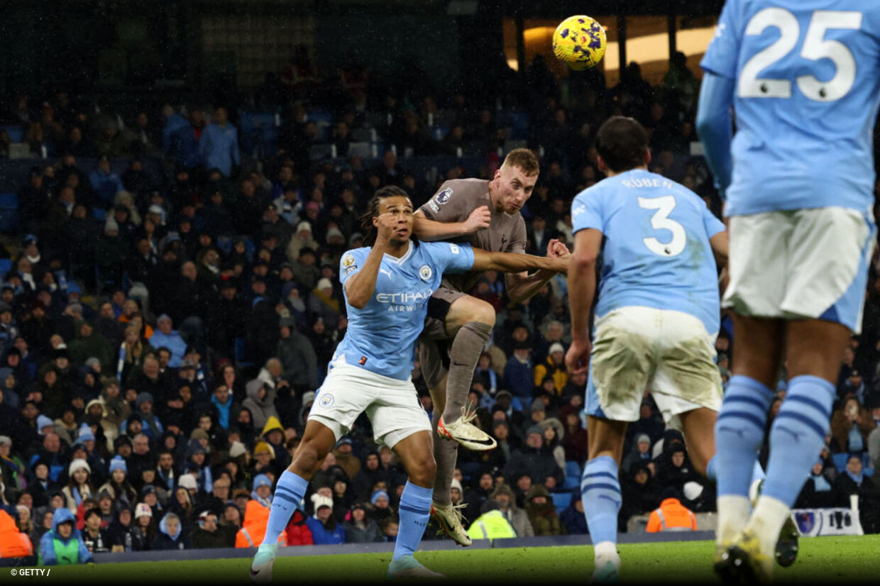 Em jogaço de seis gols, Tottenham reage no fim e arranca empate com City 